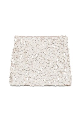 mini-jupe-blanche-creme-avec-decoration