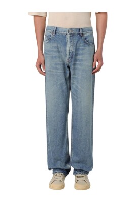 relaxed-fit-denim-jeans