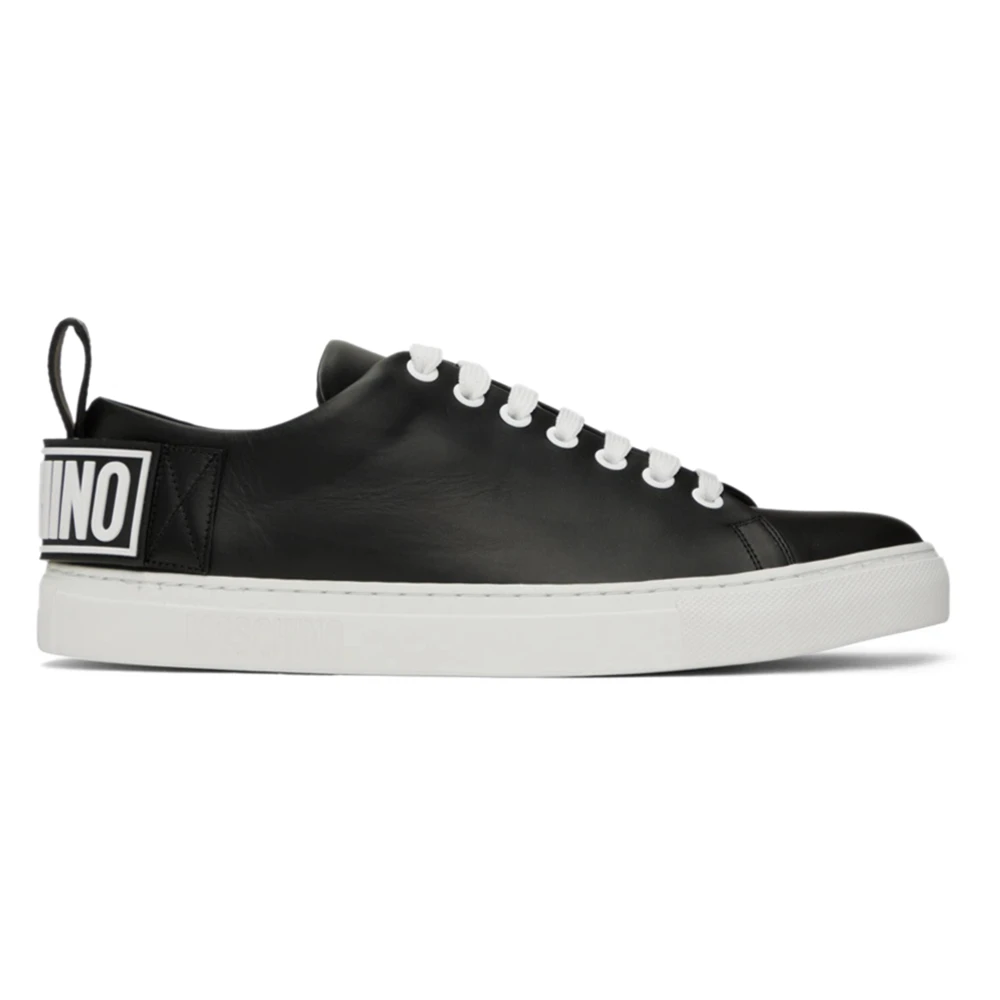 Moschino schoenen 2024 heren