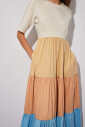 robe-longue-a-volants-colores