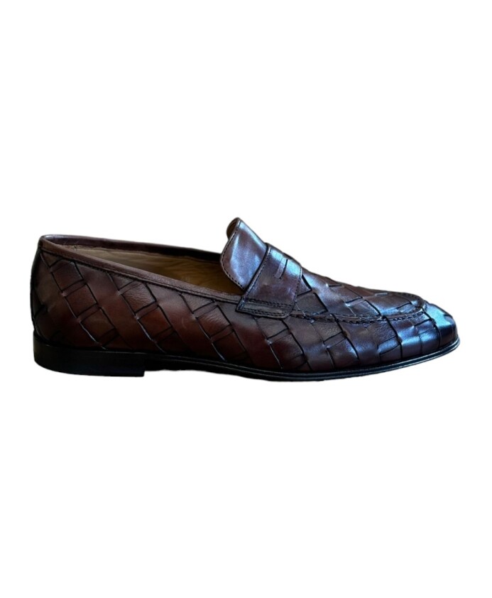 leather-moccasin-shoes