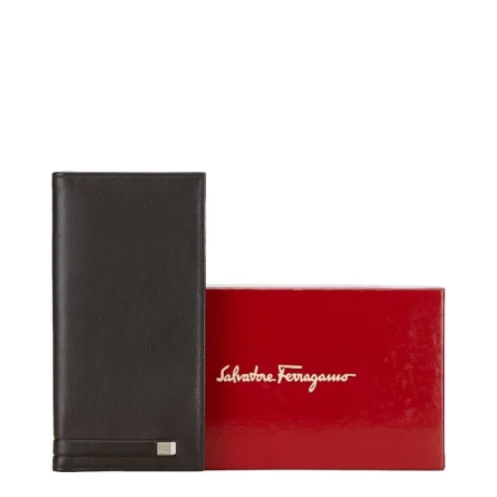 Salvatore Ferragamo Pre-owned Leather wallets Brown Dames