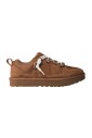 baskets-en-daim-a-lacets