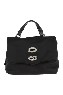 black-shoulder-bag