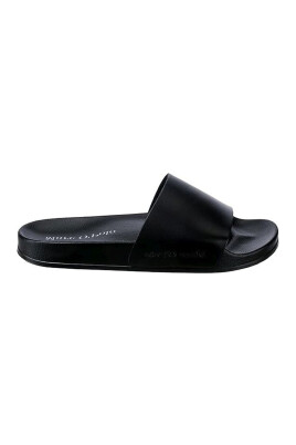 black-mens-slippers