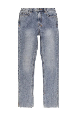 blue-straight-jeans-with-split-hem
