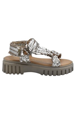 golden-lace-up-shoes-for-women