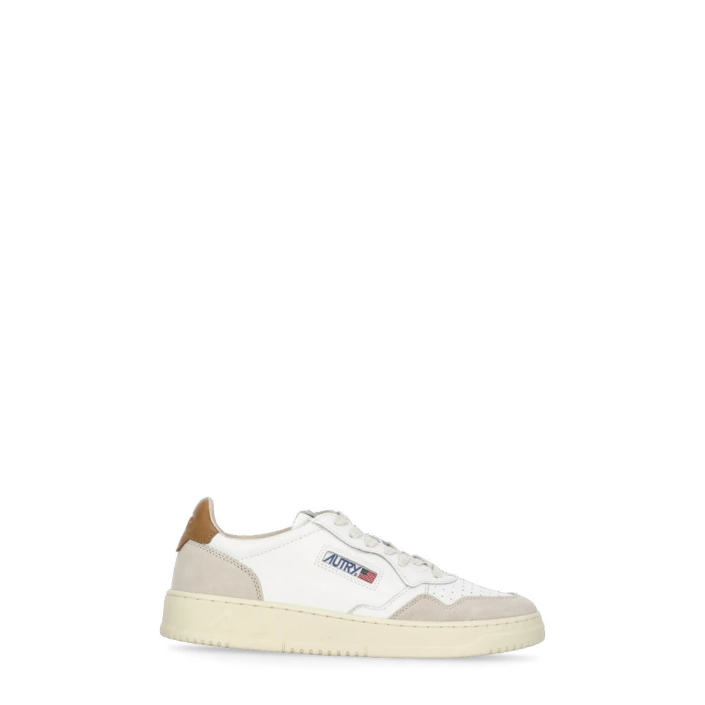 Autry Witte Leren Sneakers met Geborduurd Logo Dames Schoenen