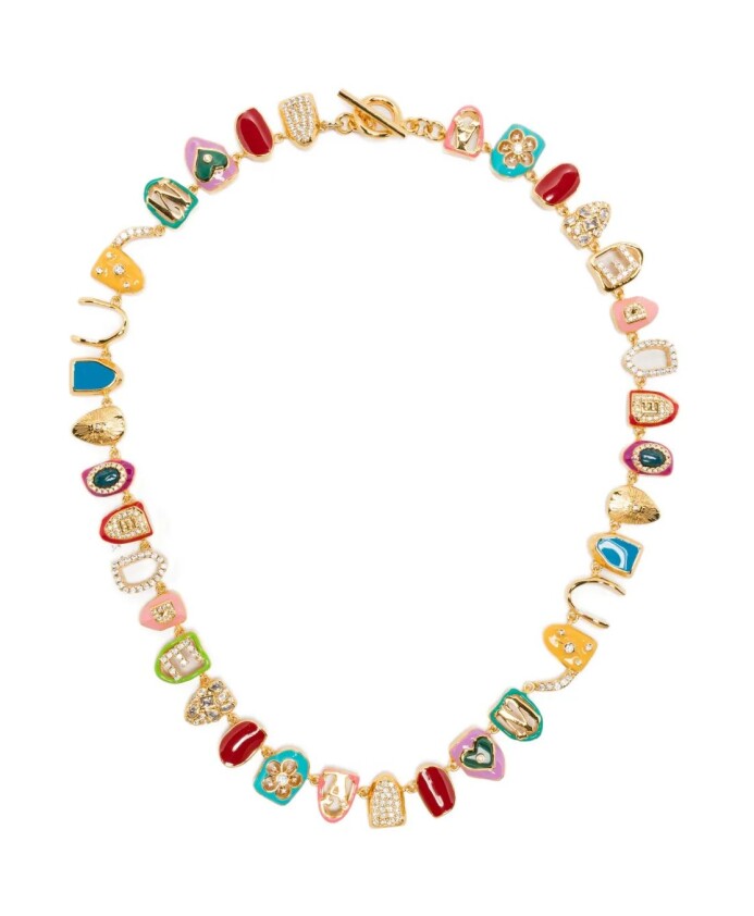 collier-en-email-pour-un-look-elegant
