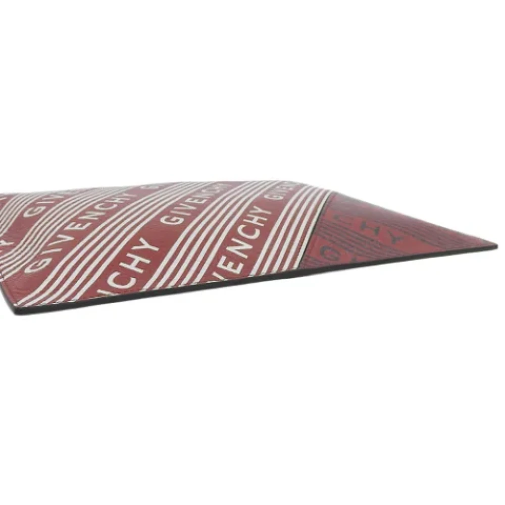Givenchy Pre-owned Fabric clutches Pink Dames