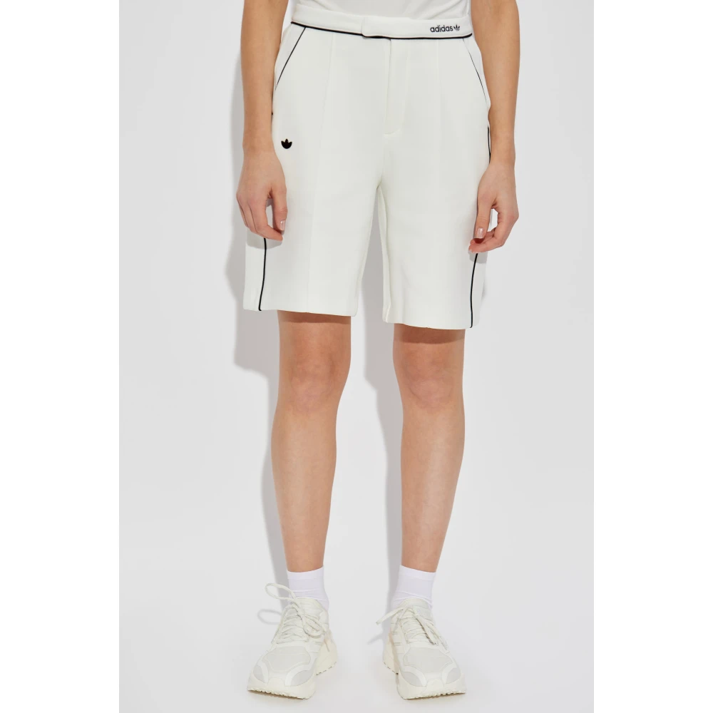 adidas Originals Logo shorts White Dames