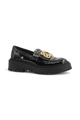 Loafers med boucléinfällning
