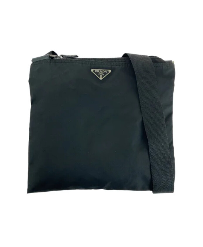 pre-owned-nylon-sacs-prada