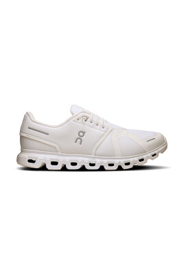 white-lifestyle-sneaker-comfort-upgrade