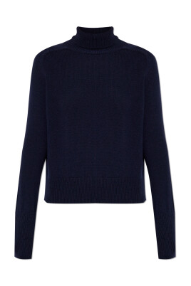sweater-with-logo