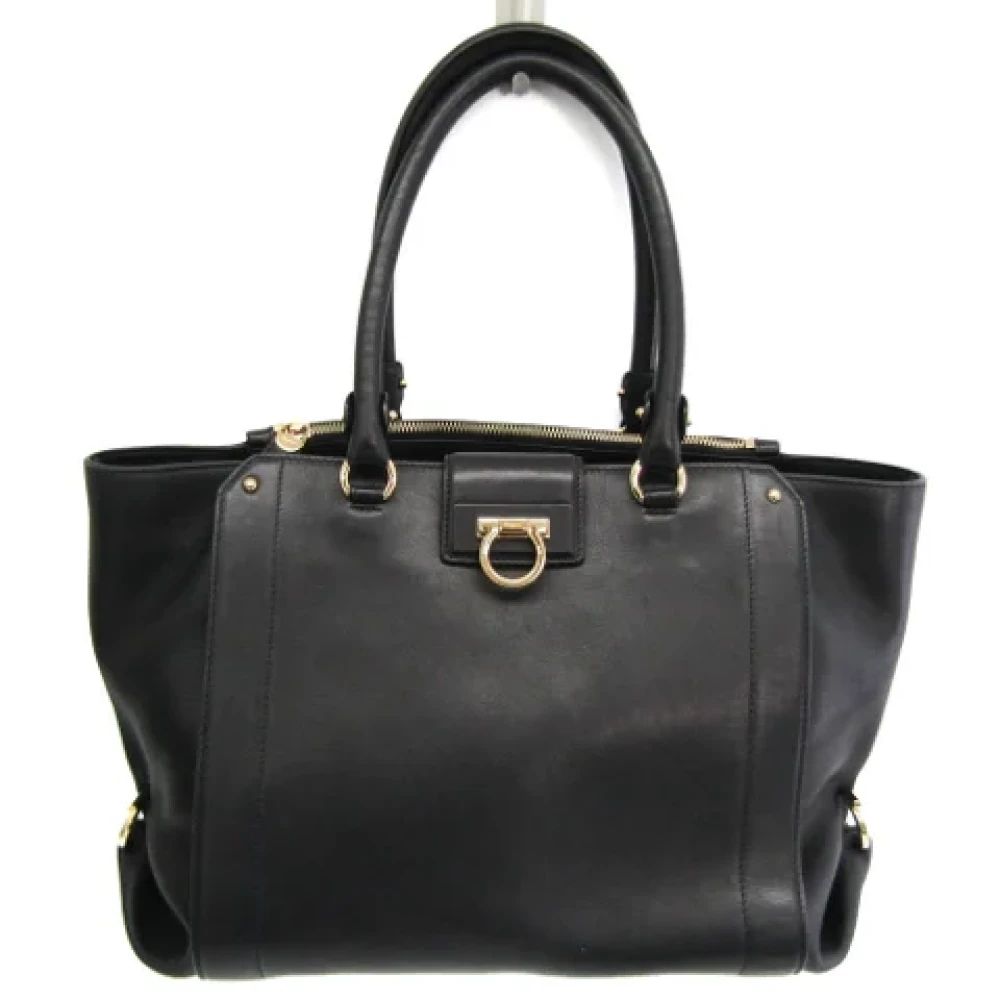 Salvatore Ferragamo Pre-owned Leather handbags Black Dames