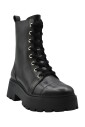 chaussures-noires-a-lacets-pour-femmes