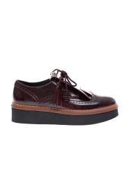 Zapatos con cordones