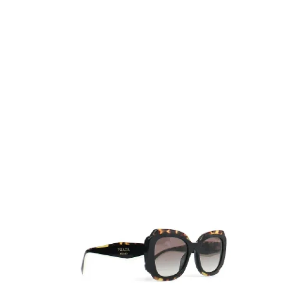 Prada Vintage Pre-owned Plastic sunglasses Black Dames