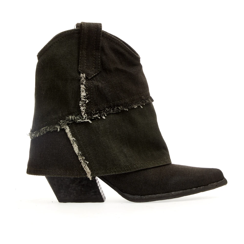 Shoes > Boots > Cowboy Boots - - Elena Iachi - Modalova