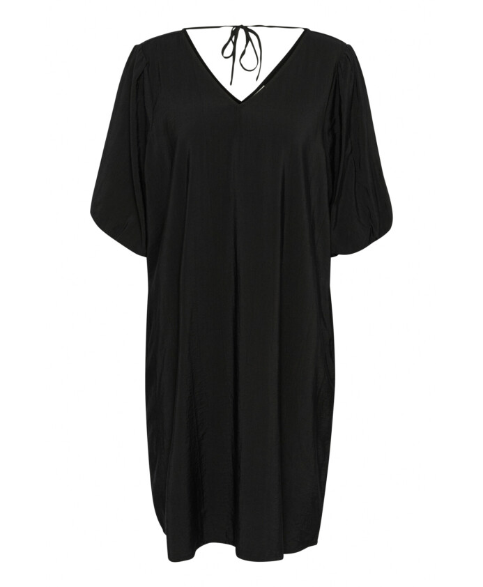 robe-noire-profonde-avec-1-2-manches