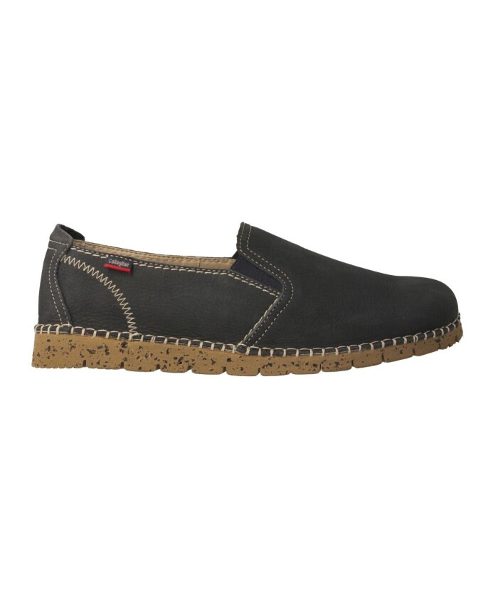 chaussure-slip-on-en-daim-bleu