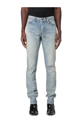 distressed-slim-jeans
