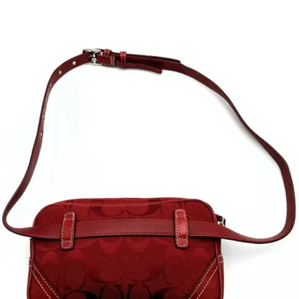 Coach Pre-owned Canvas crossbody-bags Red Dames