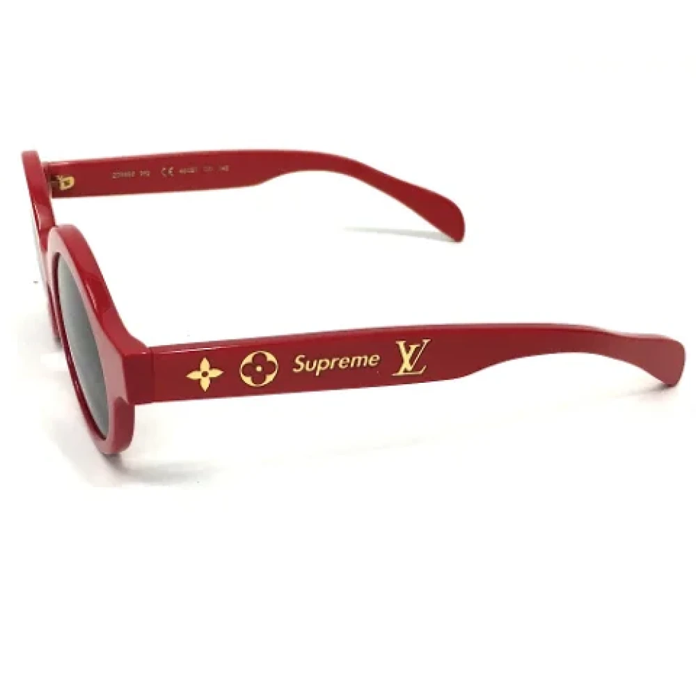 Louis Vuitton Vintage Pre-owned Plastic sunglasses Red Dames