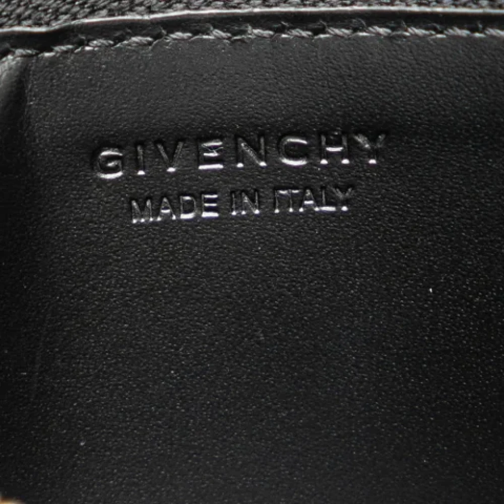 Givenchy Pre-owned Leather wallets Black Dames