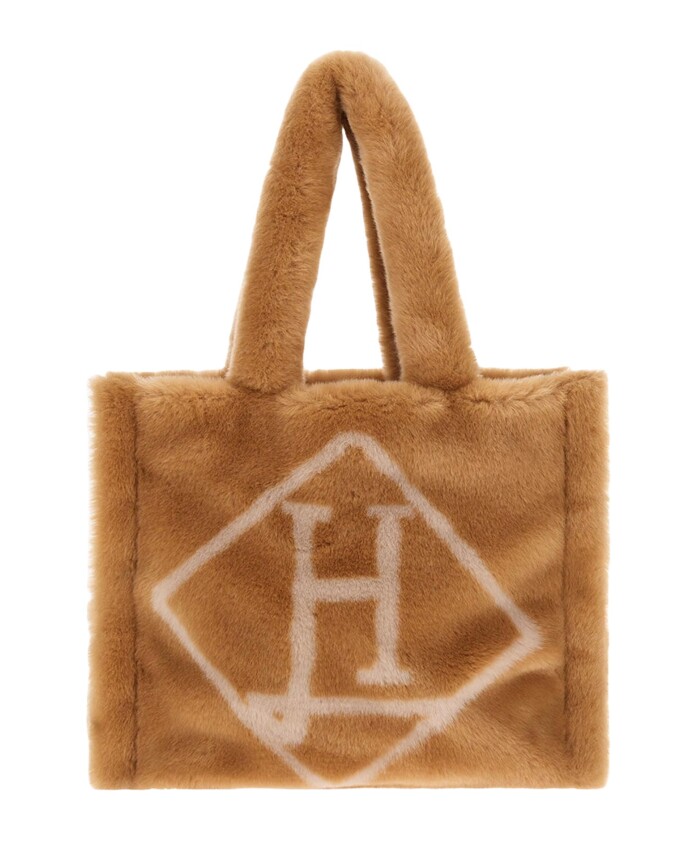sac-en-peau-lainee-avec-design-brosse