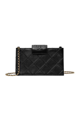 black-diamond-quilted-chain-strap-bag