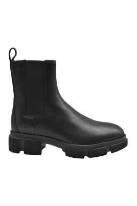 570 Chelsea Boot