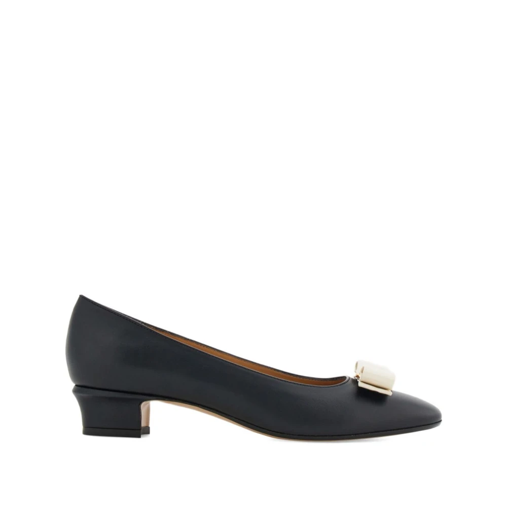 Ferragamo Women's Black Pumps - Pumps - 4 Uk - Shoes