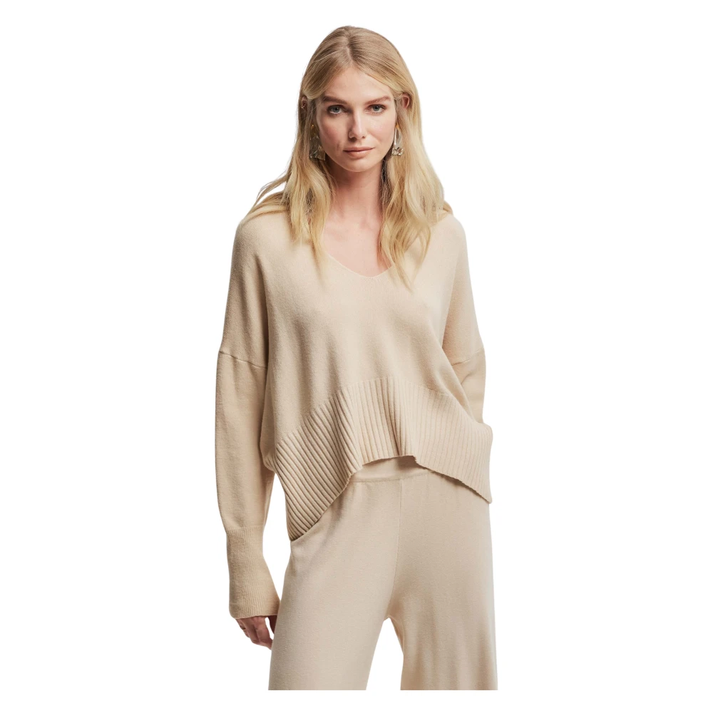 Knitwear > V-neck Knitwear - - Kocca - Modalova