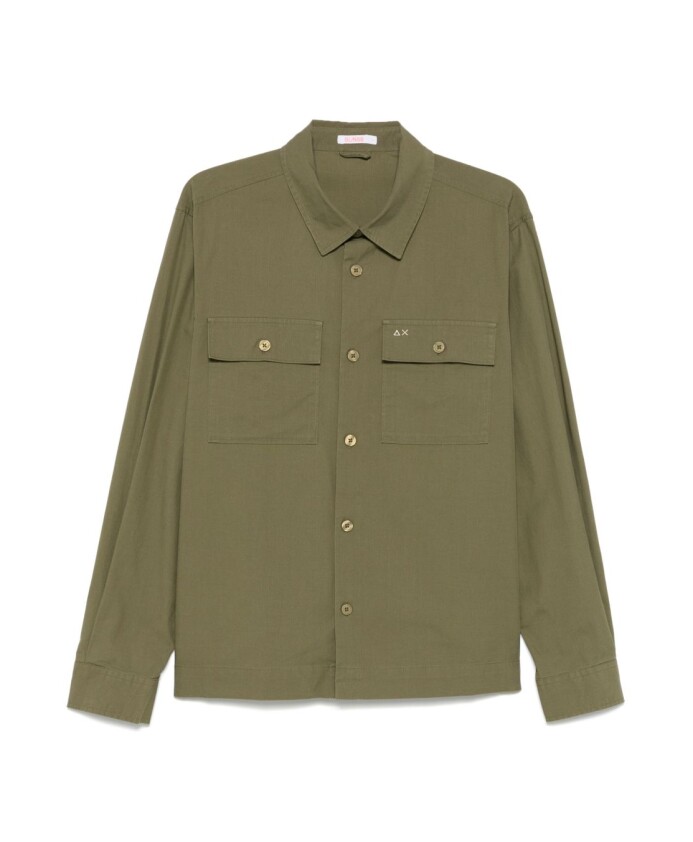 manteau-vert-boutonne-avec-poches-poitrine