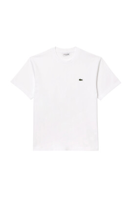 white-t-shirts-and-polos