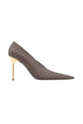 elegant-pointy-toe-pumps