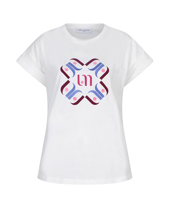 shenna-t-shirt-qb15