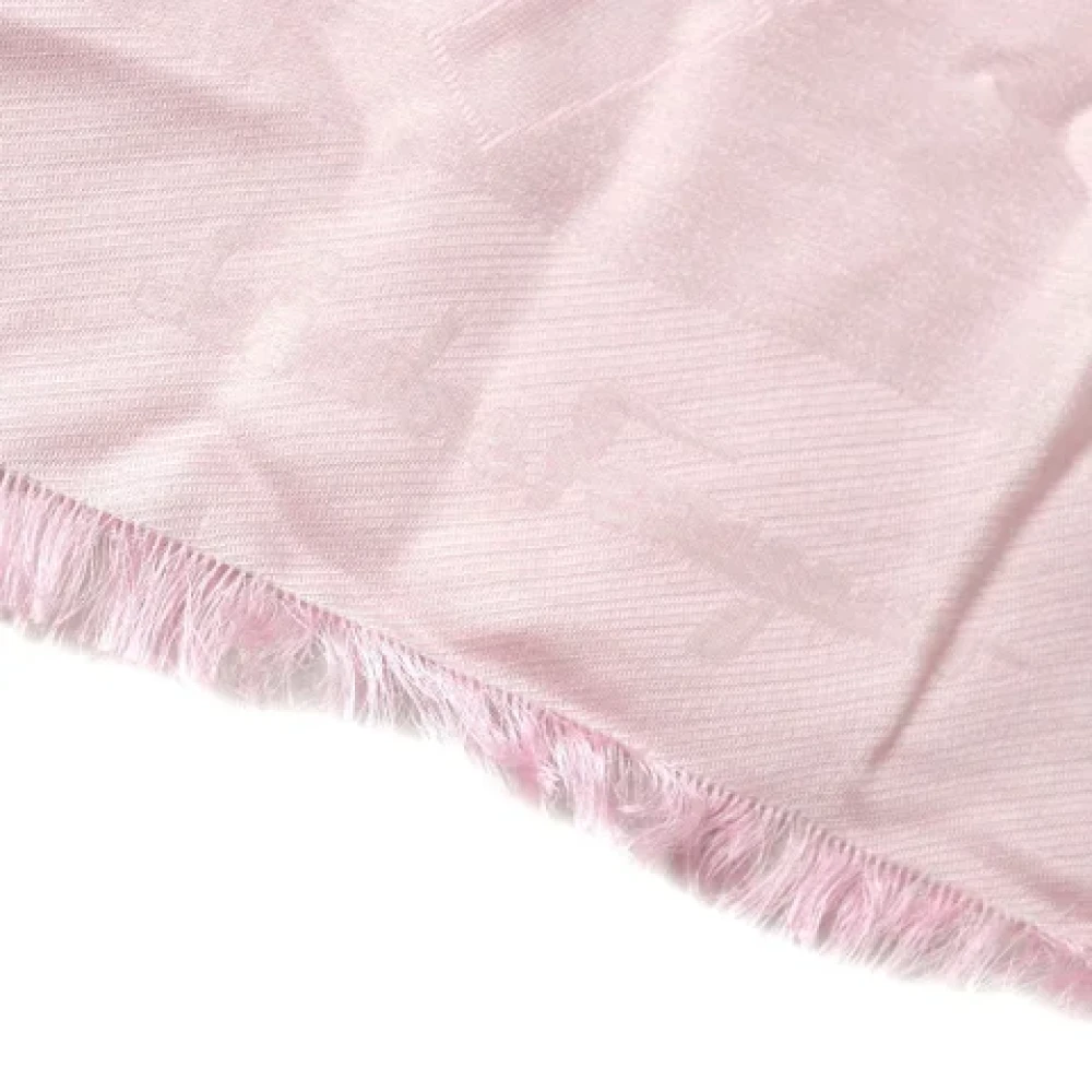 Salvatore Ferragamo Pre-owned Wool scarves Pink Dames