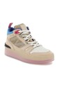 beige-sneakers-high-top-stijl