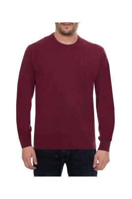 wool-sweater-with-visible-logo
