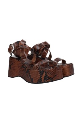 python-print-wedge-with-buckle-closure