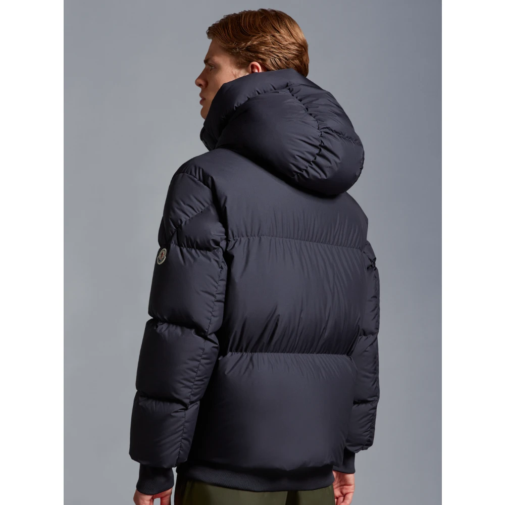 Moncler Korte donsjas in marineblauw Blue Heren