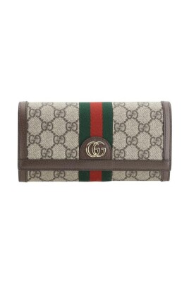 elegant-chain-wallet-with-gold-plaque