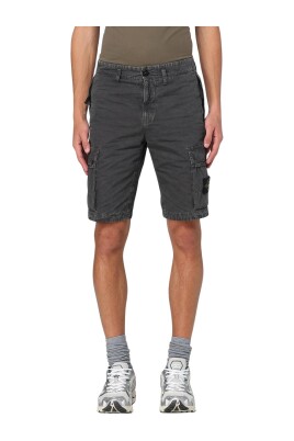 cargo-shorts-with-pockets