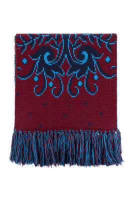 wool-scarf-with-fringes