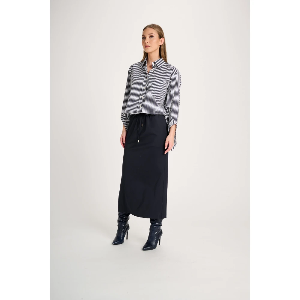 March23 Rok midi met bloemenprint Blue Dames
