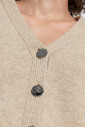 cardigan-a-col-en-v