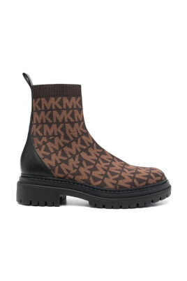 black-ankle-boots-for-women